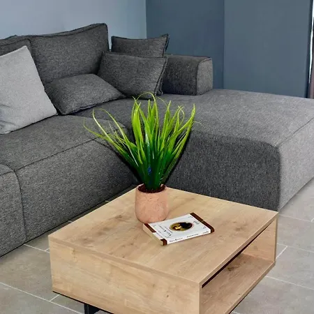 Olive House Apartment
